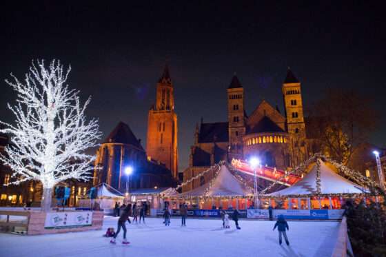 Neptun-Merkur-Zauber-Maastricht-Zelt Winterevent