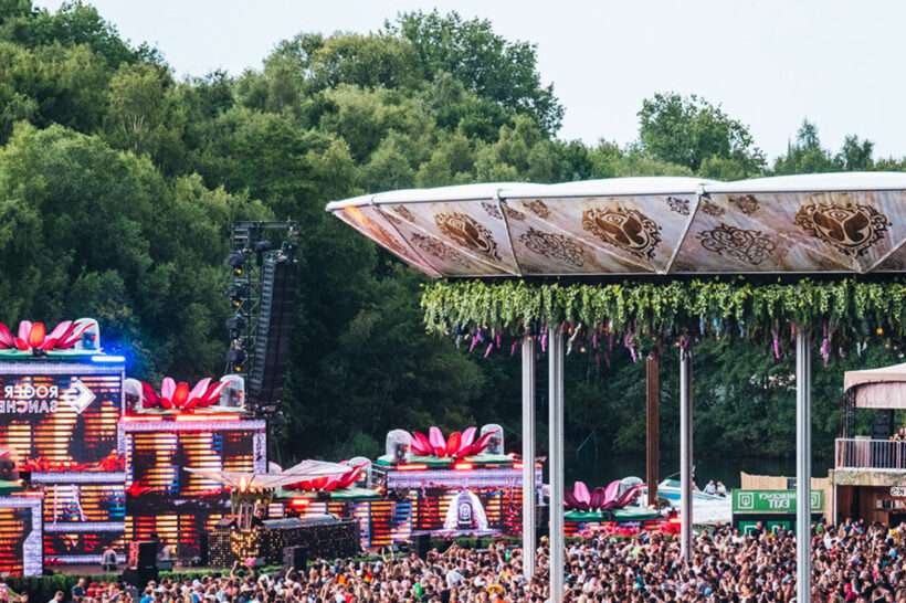 Neptunus-Salacia-Tomorrowland-Boom-Festival-structure