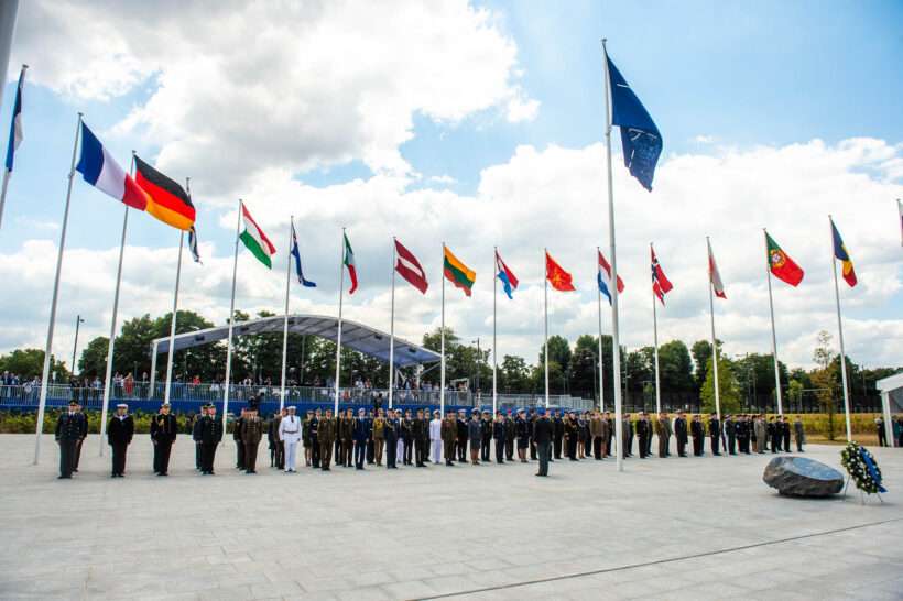 Neptun-Alure-Globe-NATO-Gipfel-Brüssel-Kongress
