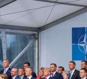 Neptun-Alure-Globe-NATO-Gipfel-Brüssel-Kongress