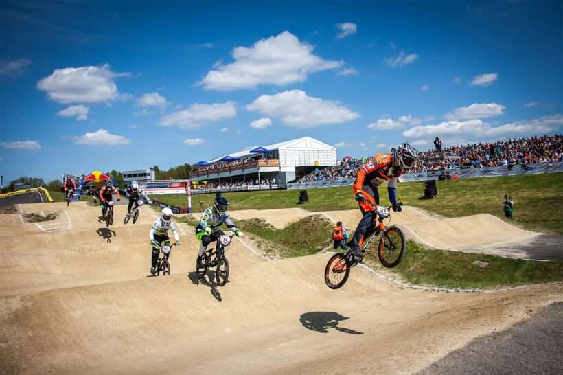 Neptunus Etagehal BMX Papendal tent voor sportevenement
